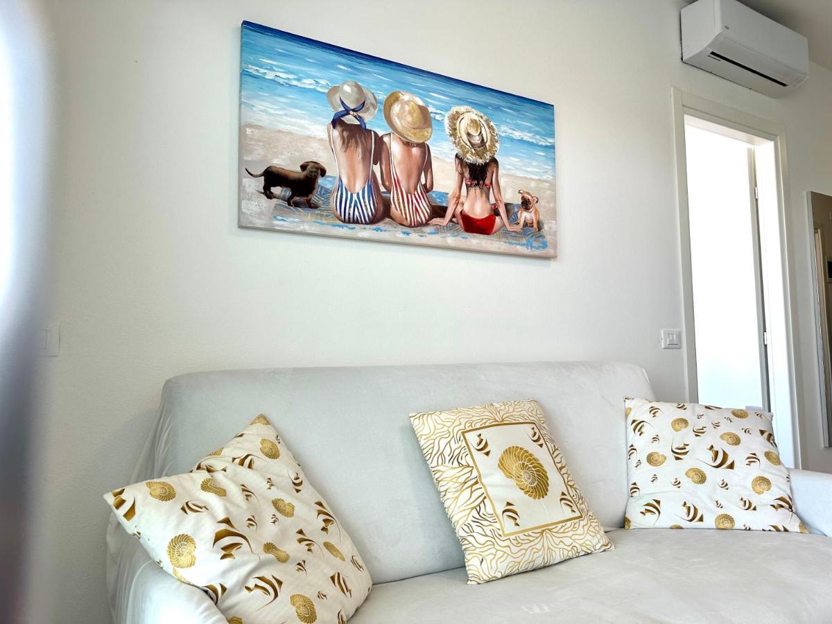 Beach Front Apartment Sabbiadoro Lignano Sabbiadoro Dış mekan fotoğraf